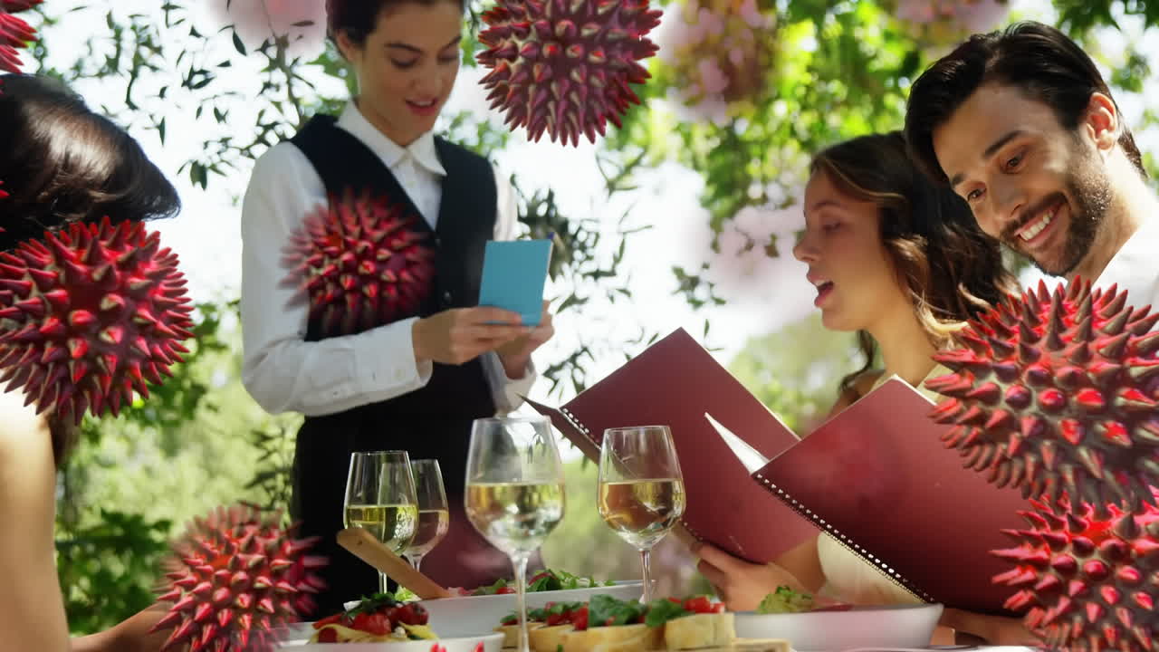 다민족 집단 위에 떠다니는 거대 코로나19 세포의 애니메이션