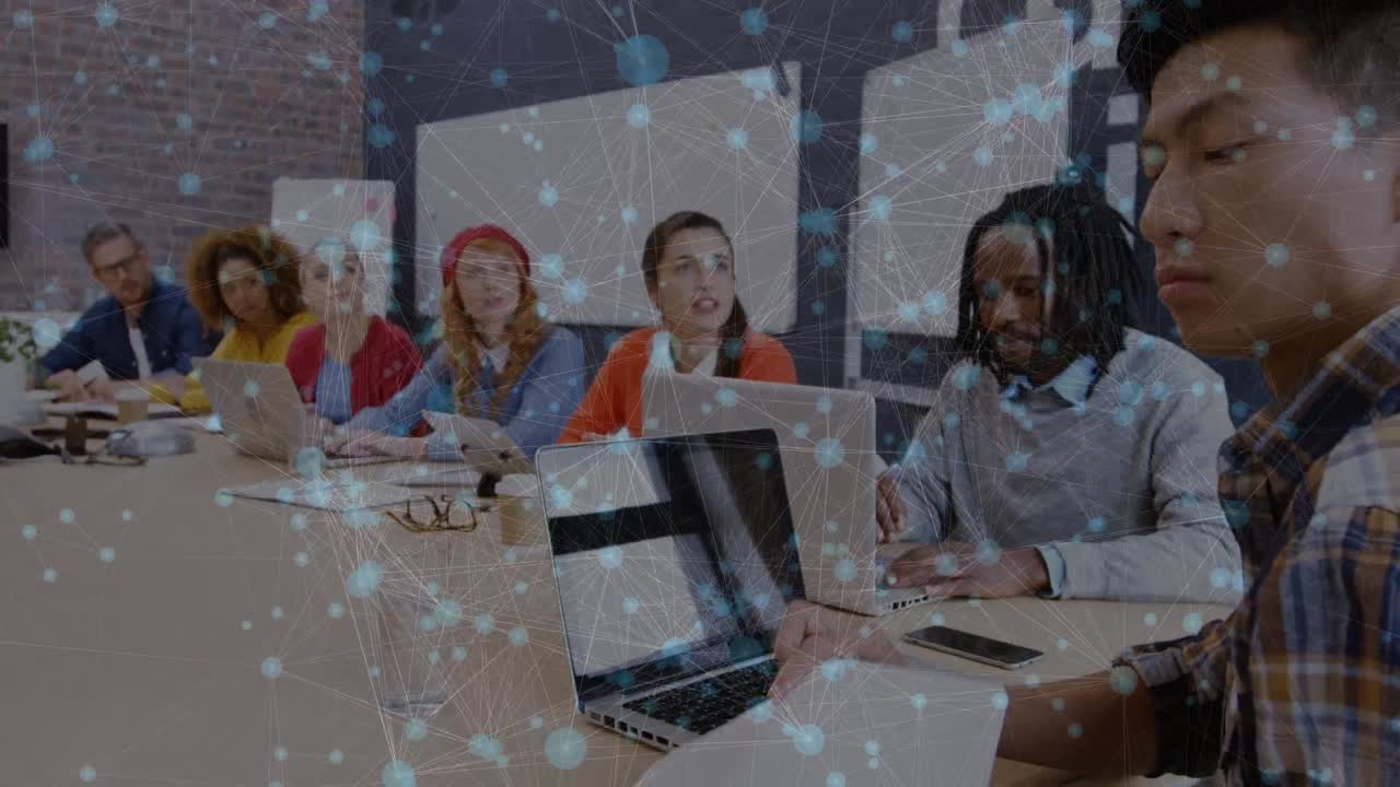 다양한 사업가들이 만나는 연결을 활성화하는 것