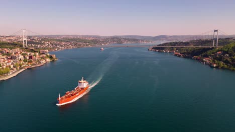 el puente fatih sultan mehmet, el segundo puente desde el bósforo de estambul a turquía.