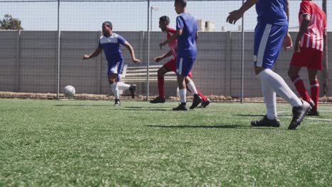 animación de iconos de los medios sobre diversos jugadores de fútbol masculino