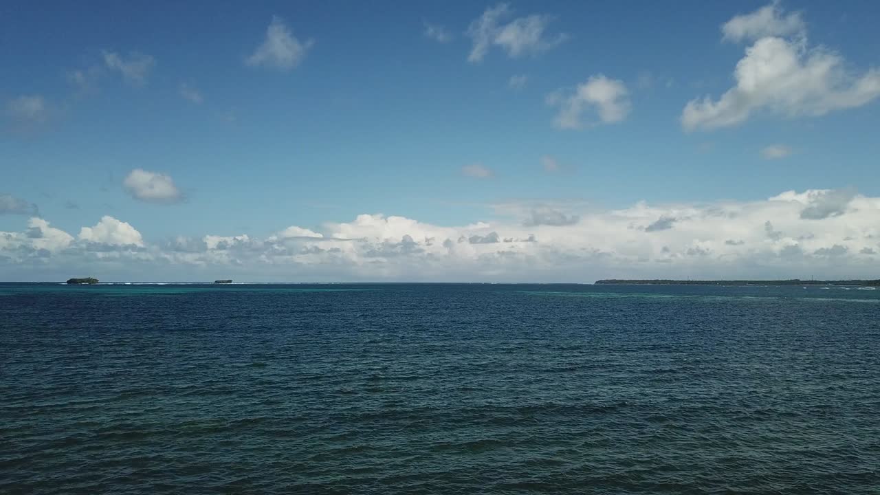 브리지, 산타페, 제너럴 루나, 시아르가오의 웅장한 바다 위의 공중 풍경