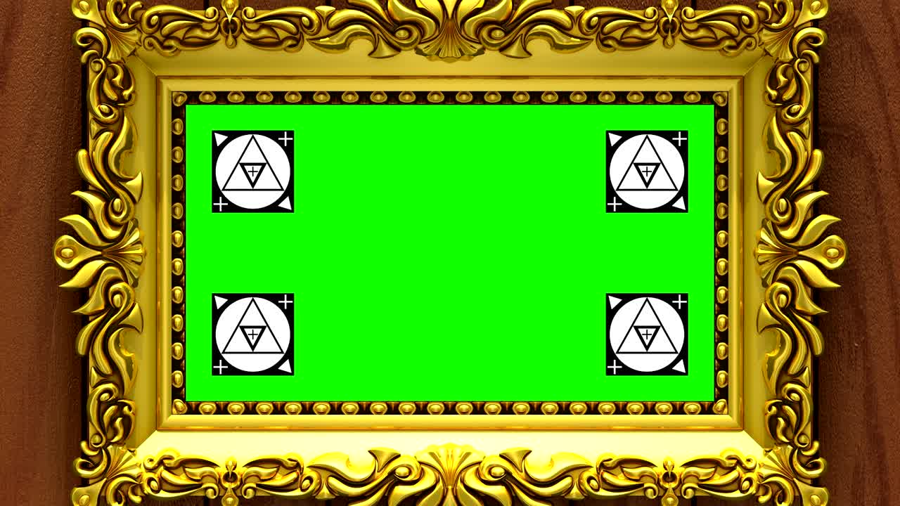 카메라 은 갈색 나무 배경의 금색 그림 프레임으로 움직임을 추적하는 마커와 녹색 화면을 포함합니다.