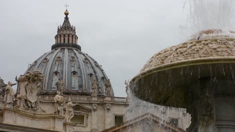 Carlo-Maderno-Fountain-and-the-Dome-of-St