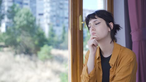 Die-Pessimistisch-Denkende-Junge-Frau.