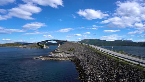 Atlantic-Ocean-Road-Norwegian-Construction-of-the-Century