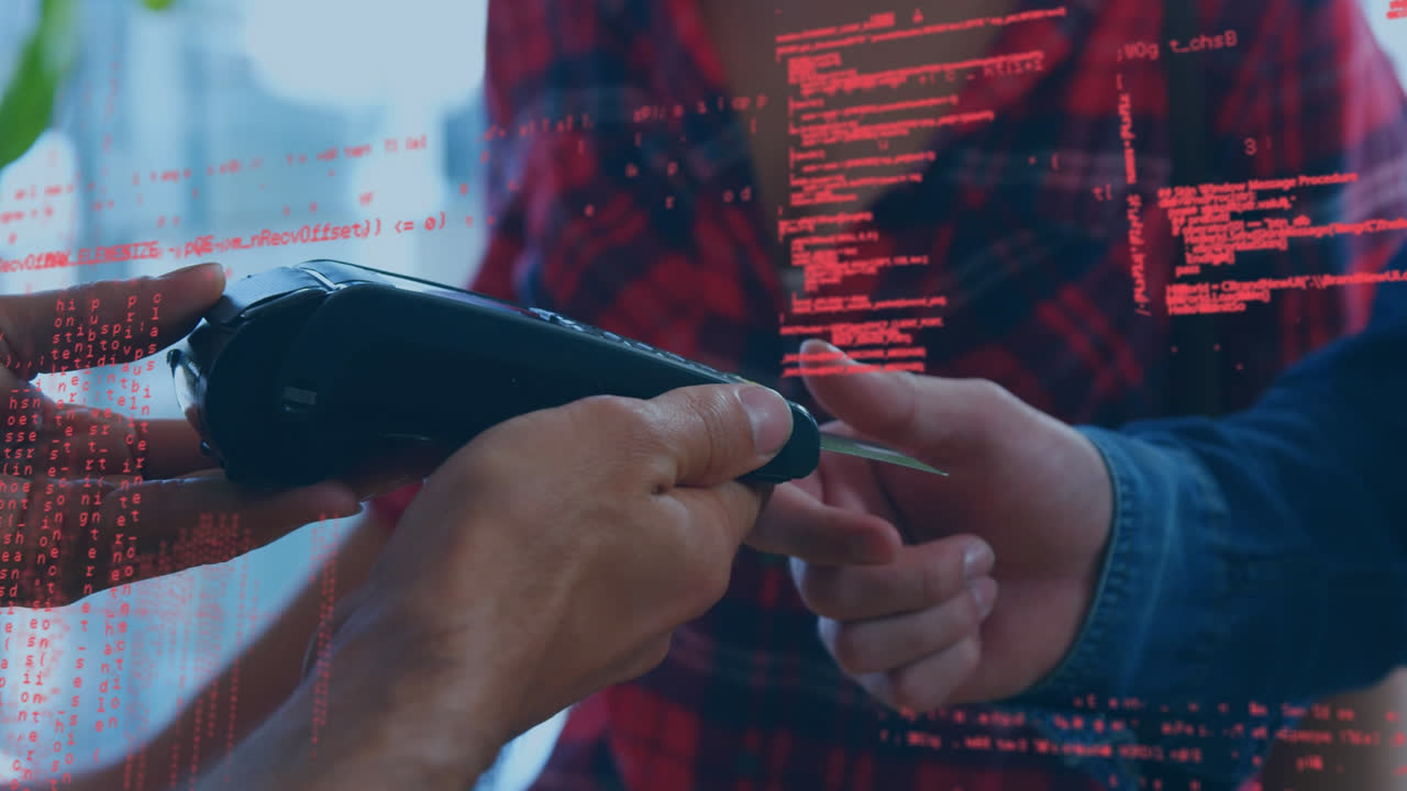 animación de procesamiento de datos sobre hombre caucásico pagando con tarjeta de crédito