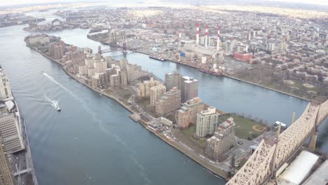 cinematográfica 4k aérea de la isla de roosevelt nyc