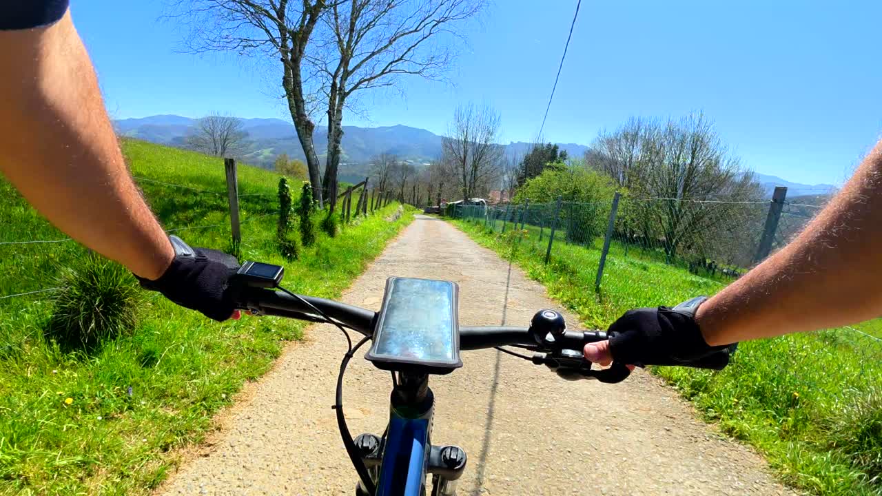 Cycling through nature
