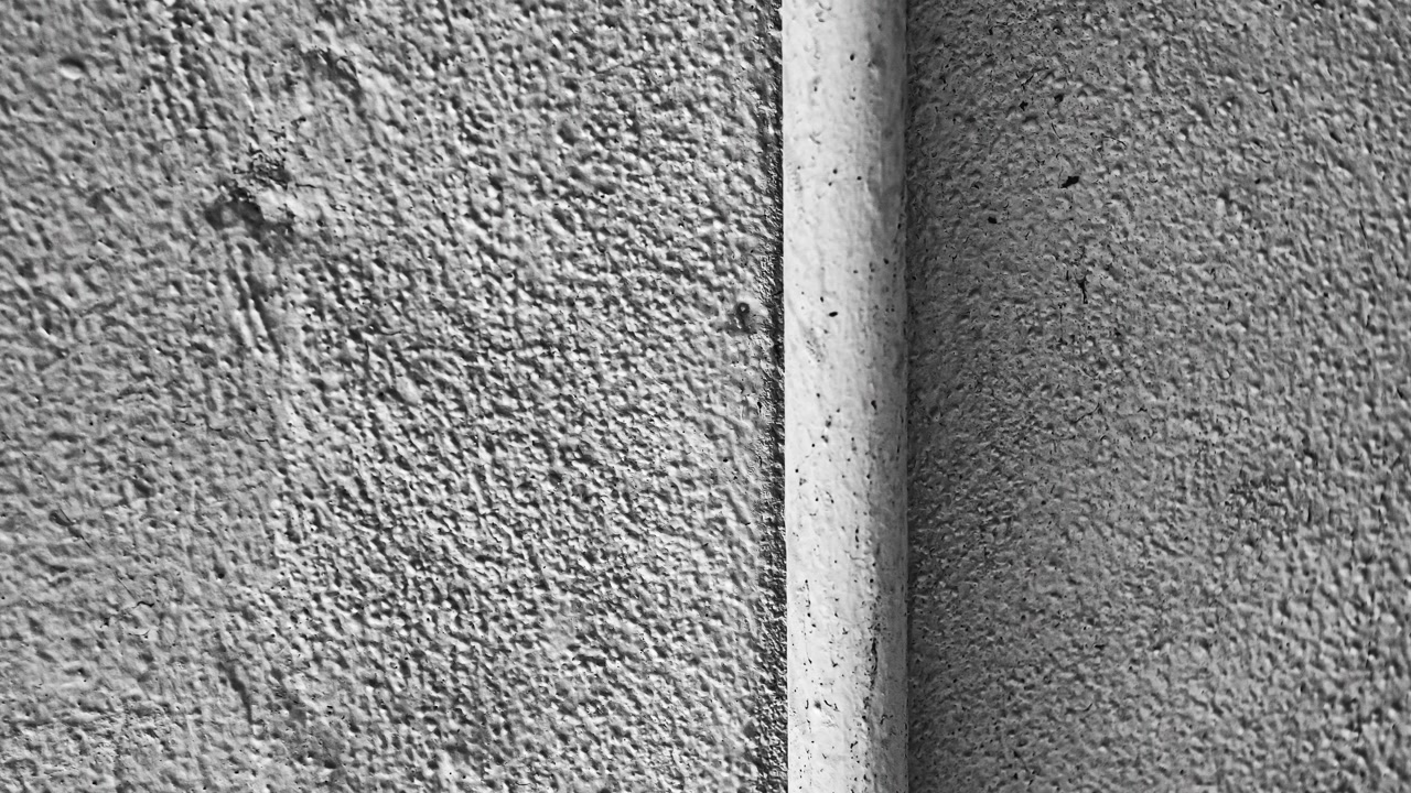 Rough concrete wall pattern