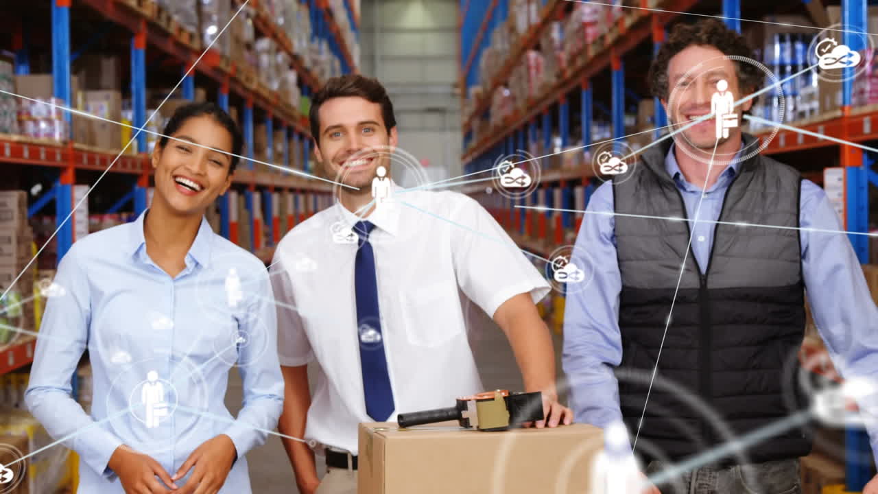 animación de redes de conexiones con iconos sobre personas que trabajan en el almacén