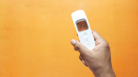 handheld digital thermometer