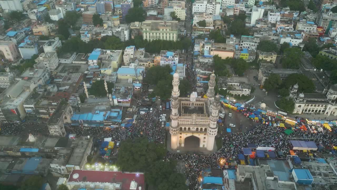 Veduta aerea di Charminar, Hyderabad, di giorno