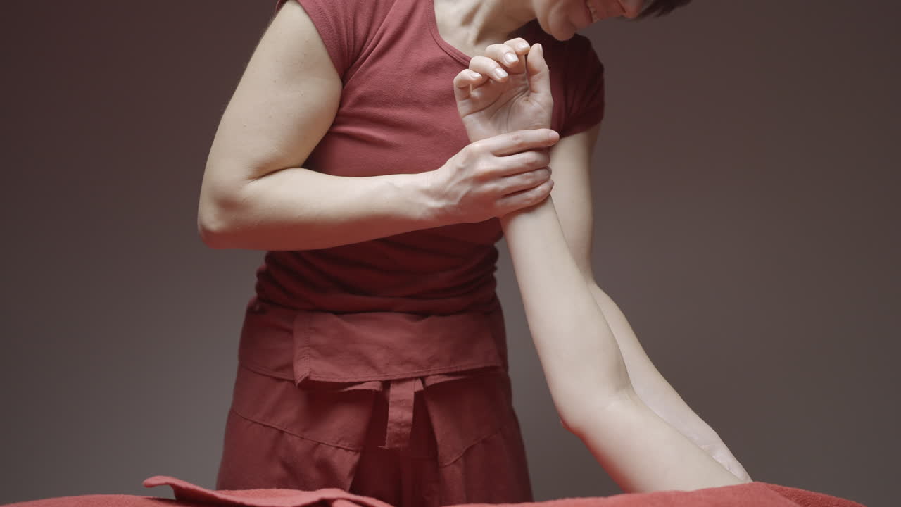 sesión de masaje tailandés