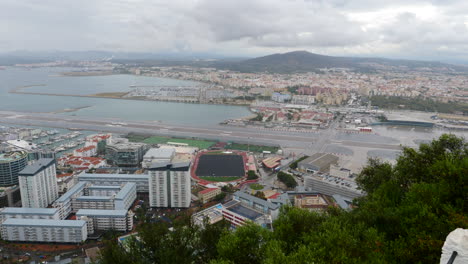 gibraltar airport, one of the most challenging approaches for pilots pan