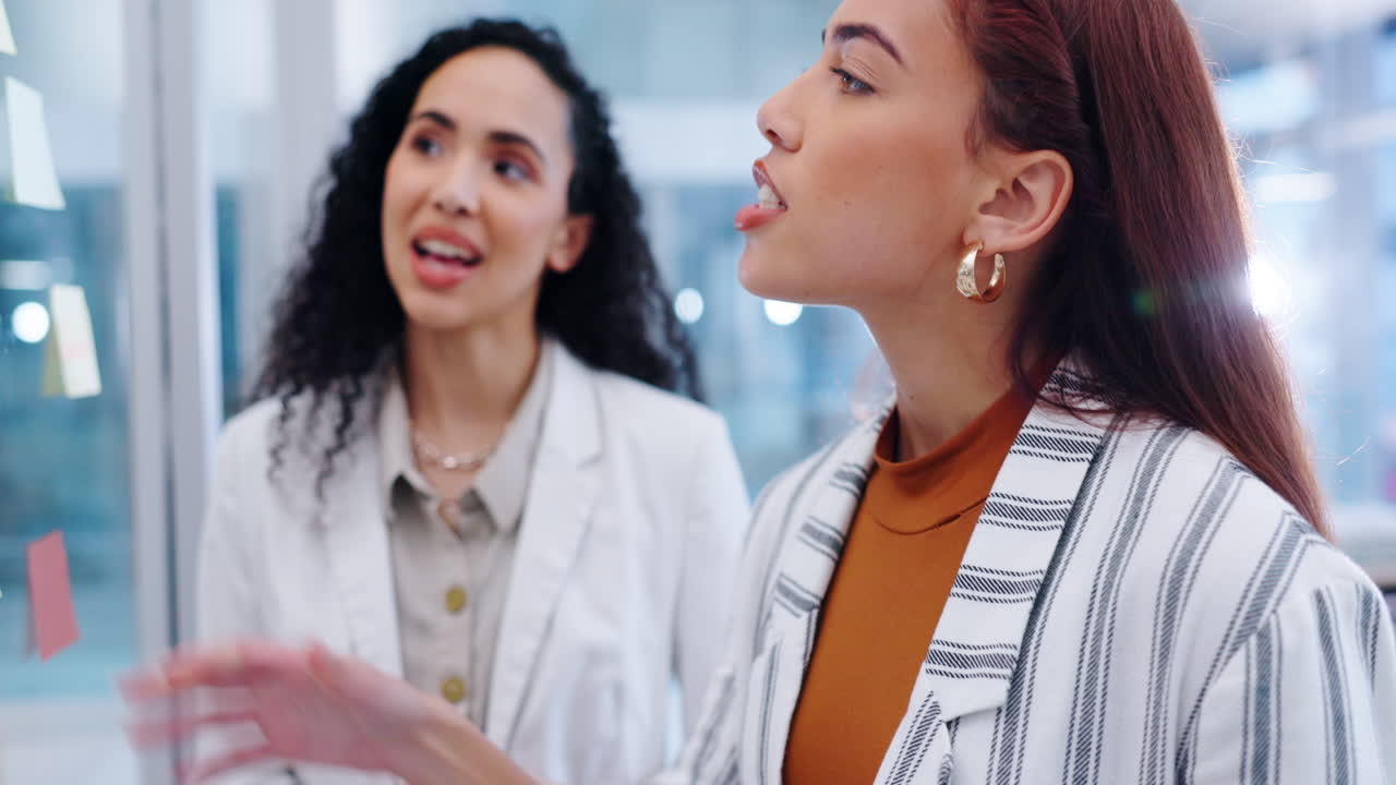 mujeres de negocios, comunicación