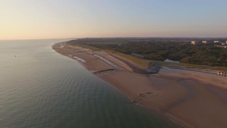 Antena:-La-Playa-Entre-Vlissingen-Y-Dishoek-Durante-La-Puesta-De-Sol