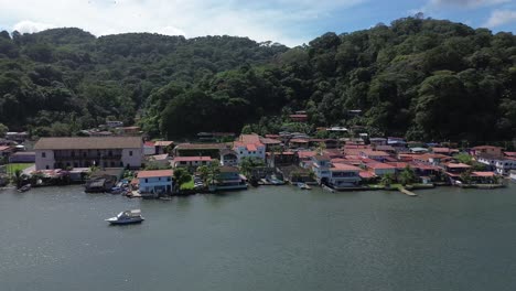 Vista-Aérea-Portobelo,-Colón-Ciudad-De-Panamá