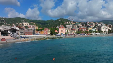 colorida y pintoresca ciudad de varazze en italia