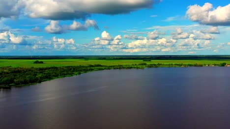 suarez lagoon an trinidad, beni, bolivia