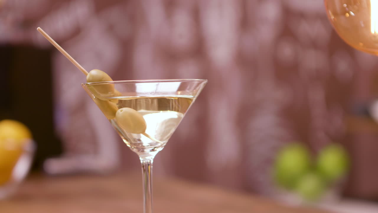 martini con aceitunas