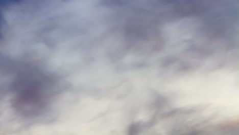 paisaje nublado abstracto colorido de ensueño, fondo de lapso de tiempo del amanecer, toma de teleobjetivo