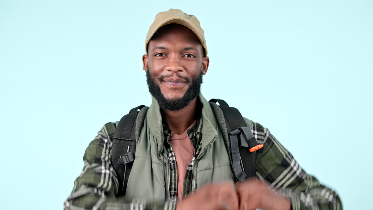 sonrisa, hombre negro y cara con un corazón para viajar