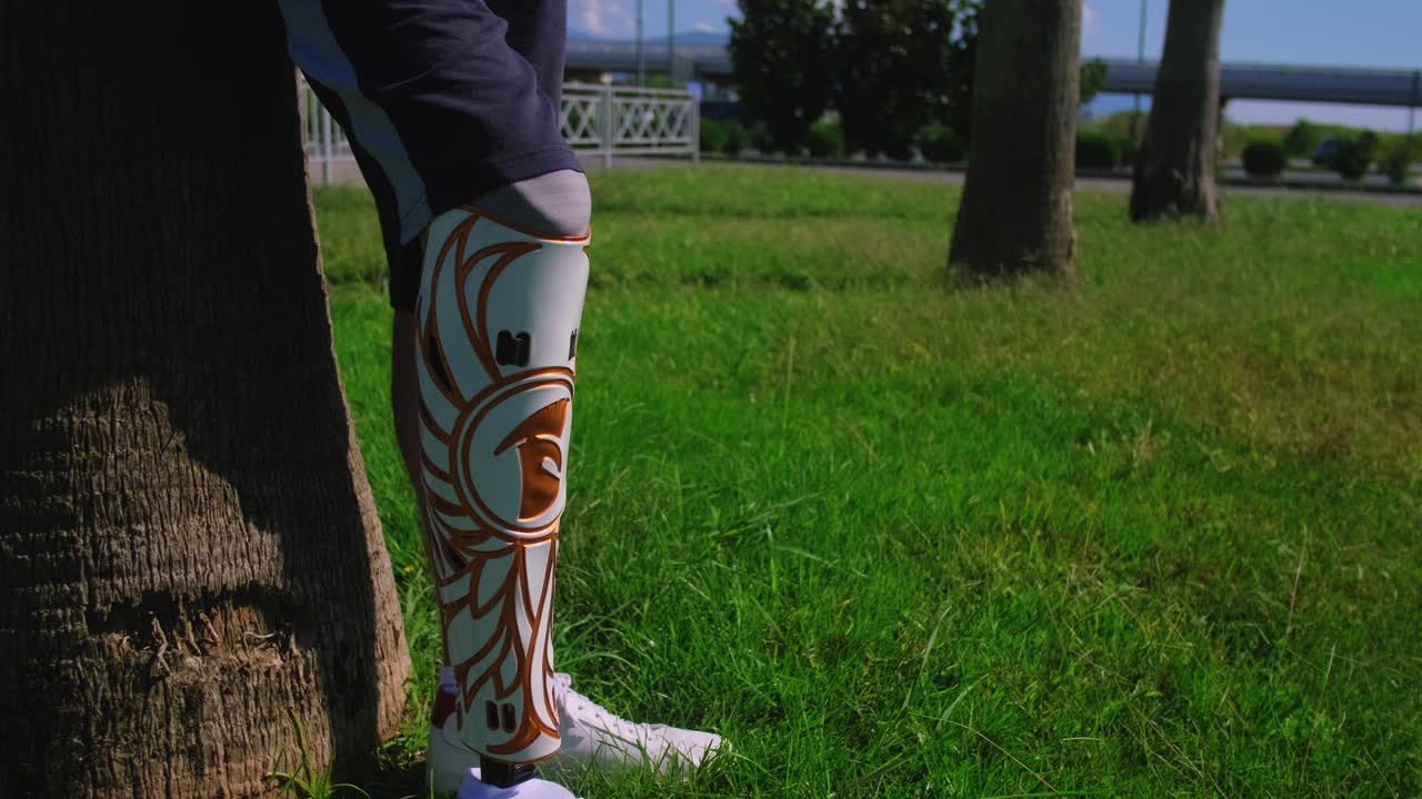 인공 다리를 가진 사람