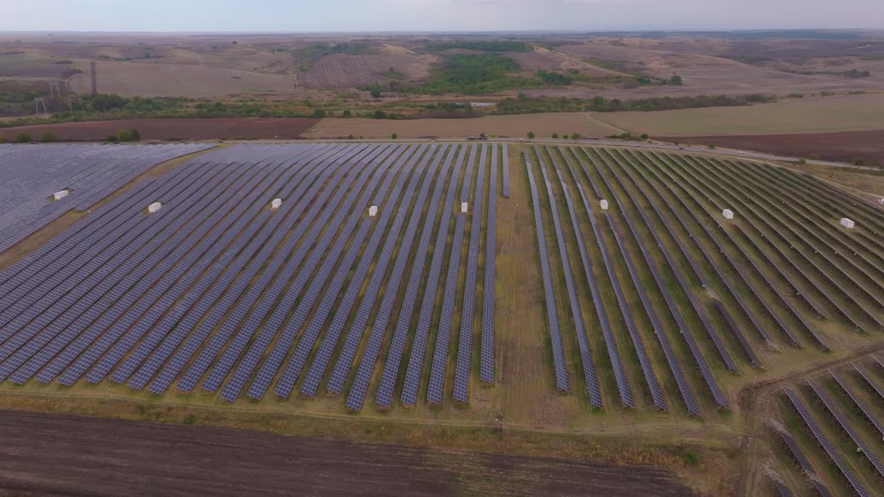 Luftfoto af miljøvenligt energianlæg