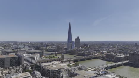 Aerial-look-of-London-Skyline