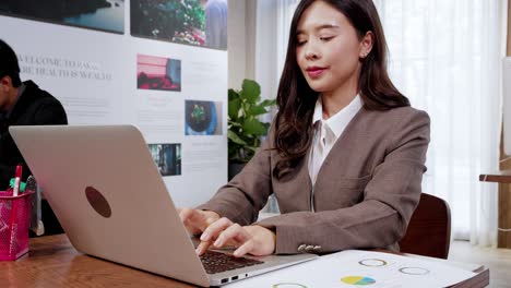 close up caucasian woman use notebook female hands keyboarding laptop using texting pointing networking green screen chroma key chromakey keyboard white device working message student businesswoman