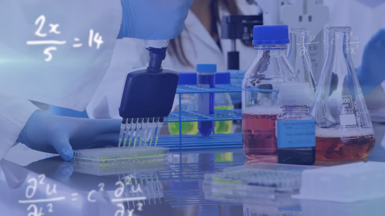 animación de ecuaciones matemáticas sobre diversos escolares durante la lección de química