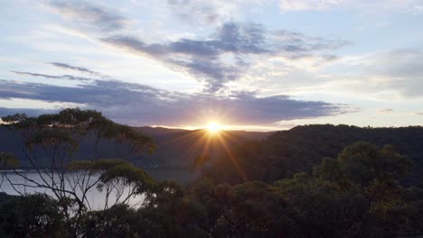 Nur-Schöner-Nachmittag-Mit-Wunderschönem-Sonnenuntergang