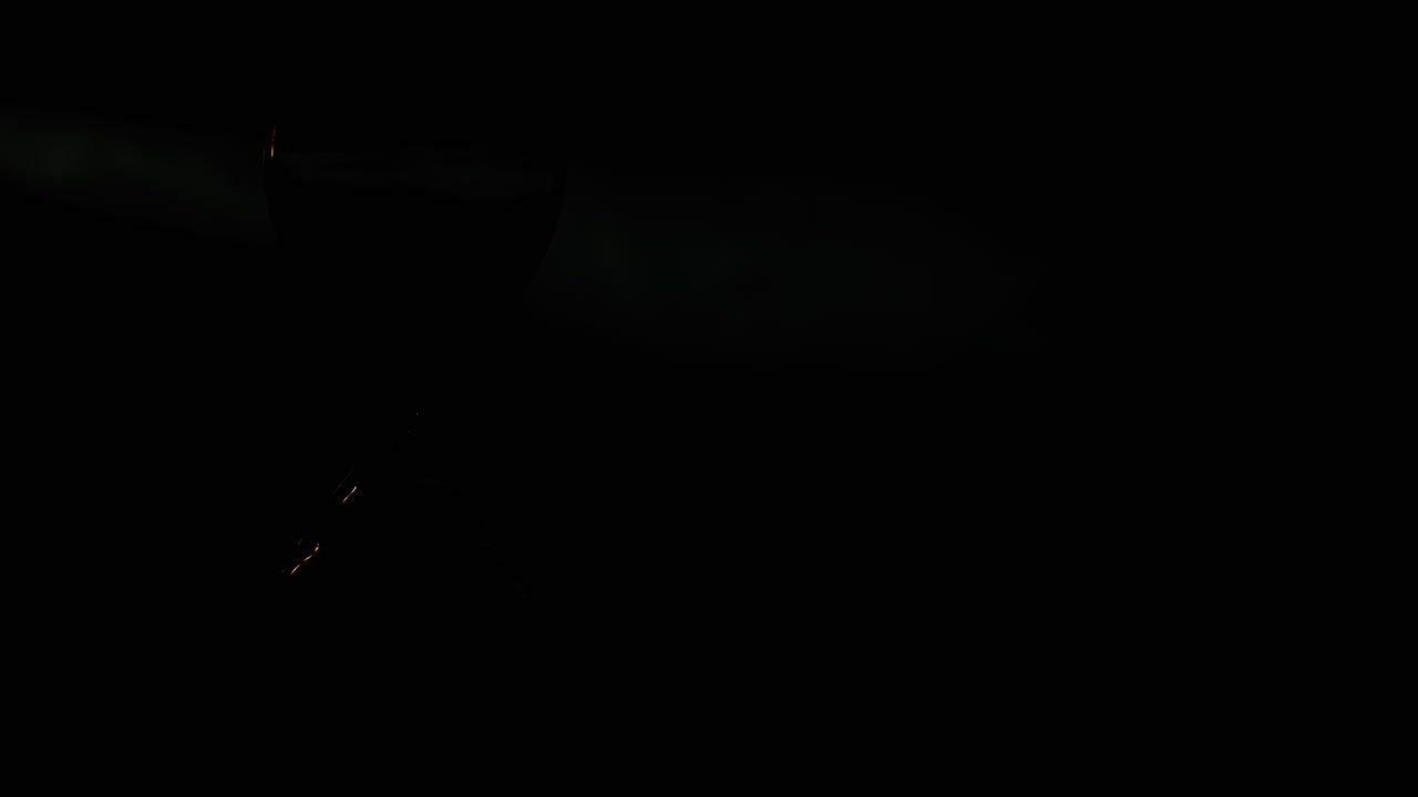 динамический свет освещает песочные часы в тумане