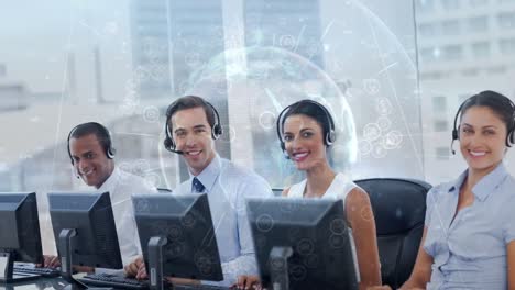 persone che lavorano nel call center