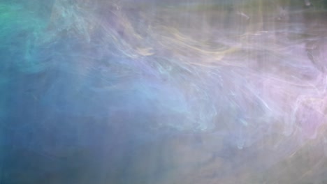 tinta acrílica de color de agua que crea efectos de otro mundo, hermosos remolinos multicolores casi parecen nebulosas espaciales distantes con suaves tonos pastel de verde, magenta y azul