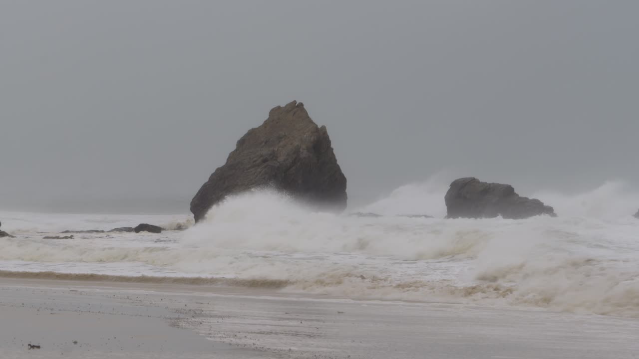 Stormy Ocean Waves At Currumbin Alley, Gold Coast, Queensland, Australia - Wide Shot
