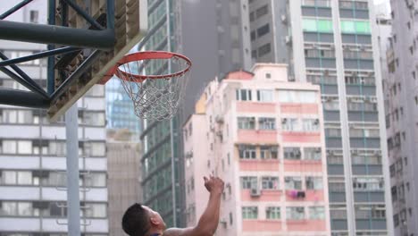 Gol-de-baloncesto-de-CU