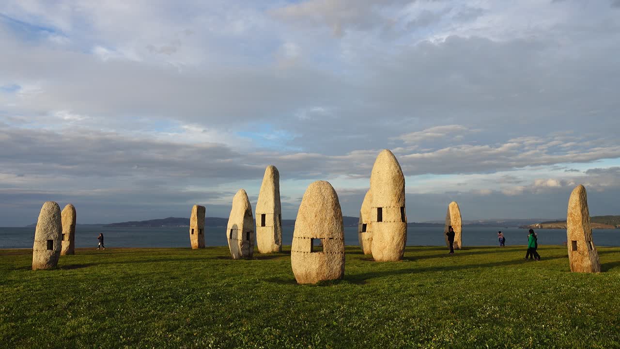 Parco dei menhir sul Campo de la Rata. La Coruña, Spagna.