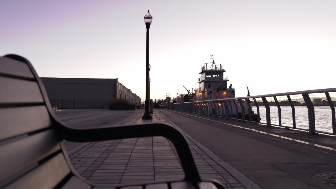 vista desde un banco del parque de inmigrantes alameda bohol circle