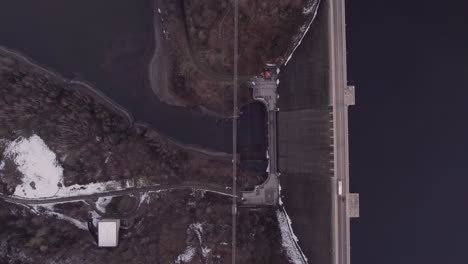 Presa-Rappbode-Y-Puente-Titan-RT-Sobre-El-Río-Bode-En-Harz,-Alemania