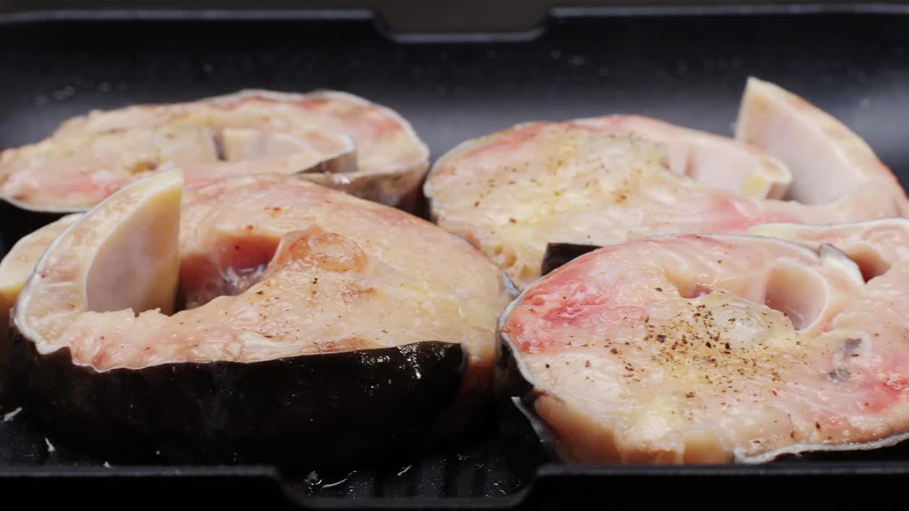 Cooking Fish Steaks in a Pan