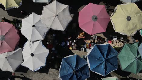 Bazar-Bajo-La-Carpa