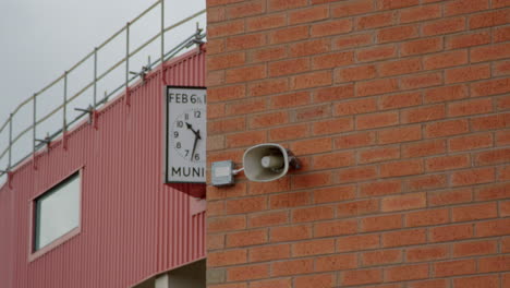 Münchner-Uhr.-Manchester-United-Old-Trafford