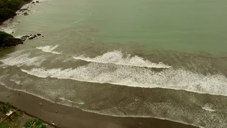 Vast-beaches-and-sea-with-waves-rolling-onto-shore-in-Costa-Rica