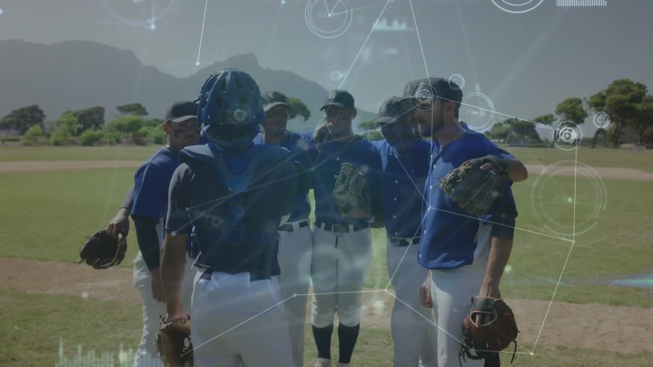 Ricevitore alza la mano dirigendo la squadra sul monte di lancio mentre si sviluppano grafici animati per la strategia di baseball.