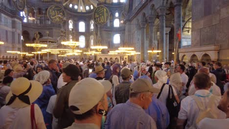 el interior de hagia sophia, en la ciudad turca de estambul.