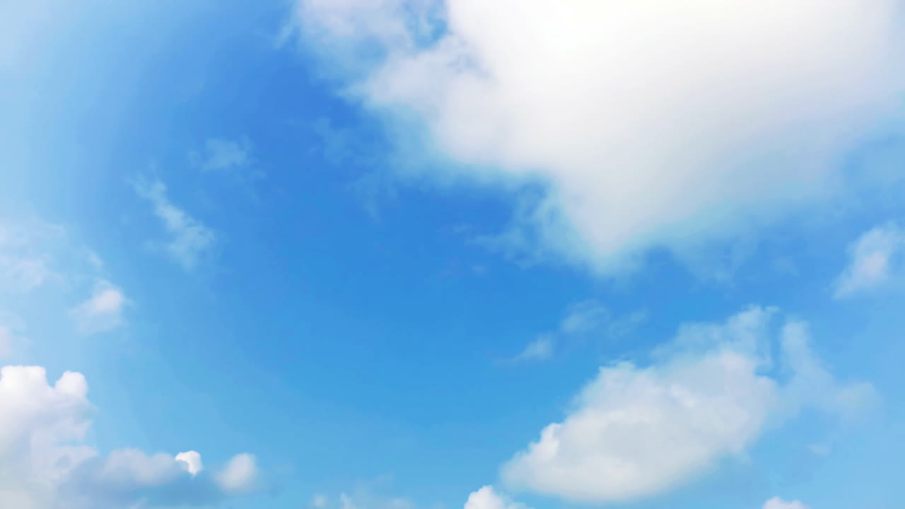 Nuvole nel cielo. Time lapse