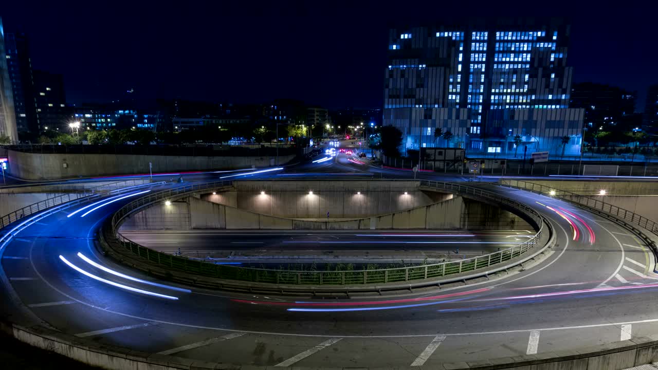cinemagraph de la rotonda por encima de la autopista. el lapso de tiempo