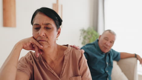 pareja mayor, conflicto y divorcio en pelea