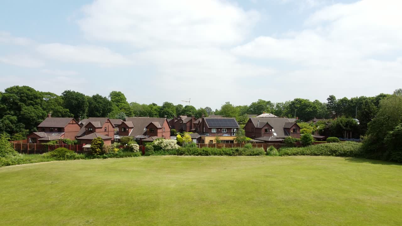은 벽돌로 된 새로운 집 타운하우스 개발, 고급 교외 숲 부동산 이웃